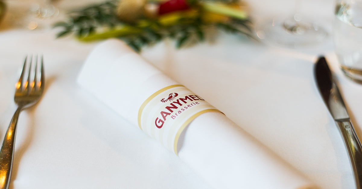 BÛCHE DE NOËL mit Ganache Pistazien Crumble für 2 Personen